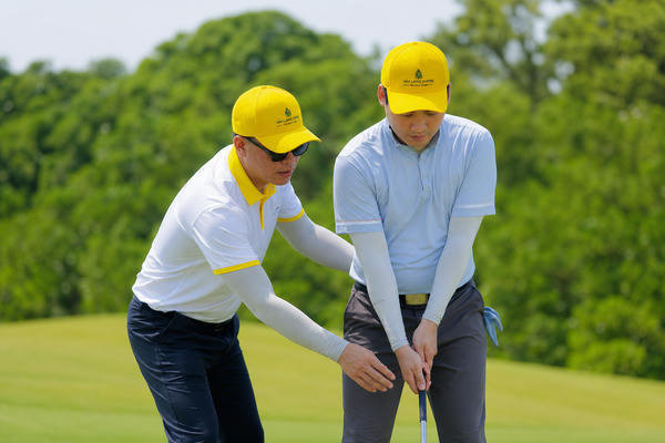 Hướng dẫn swing golf cơ bản cho người mới bắt đầu