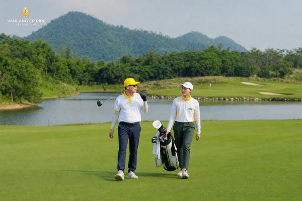 Lợi ích khi chơi golf với caddie tại các sân golf đẳng cấp