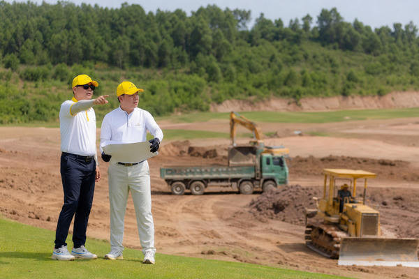 Chi phí xây dựng sân tập golf và các hạng mục đầu tư