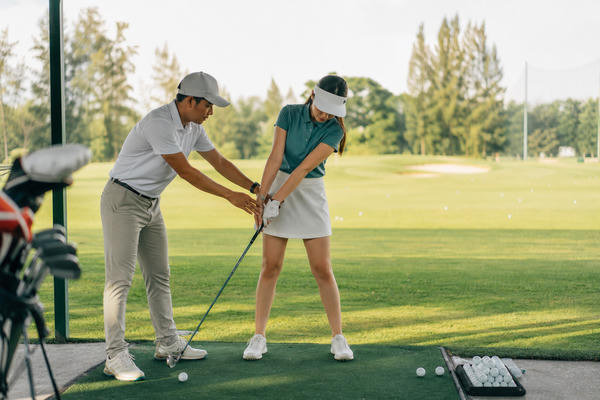 Hướng dẫn cho người mới bắt đầu chơi golf