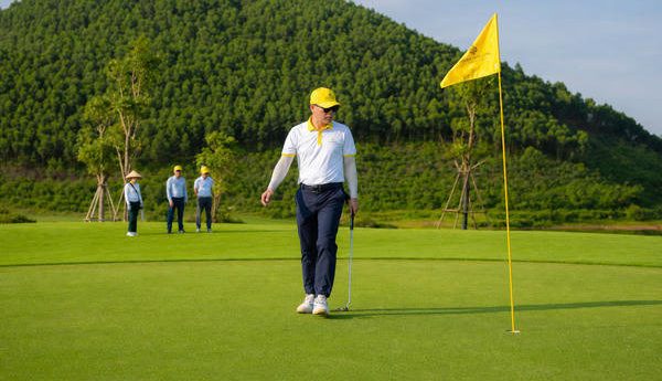Các phương pháp đọc green phổ biến (từ cơ bản đến nâng cao)
